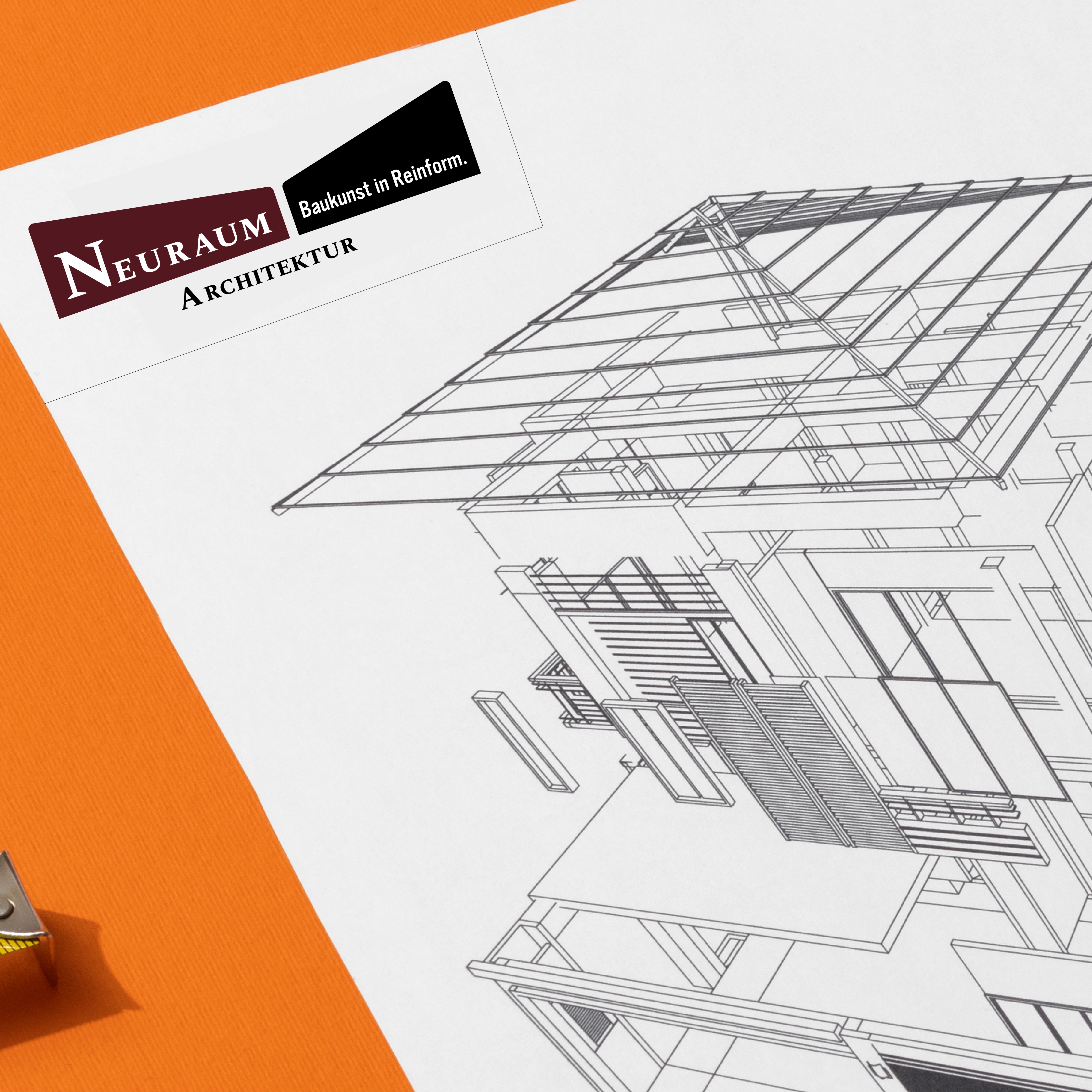 Neuraum Logo auf einer Architekturzeichnung